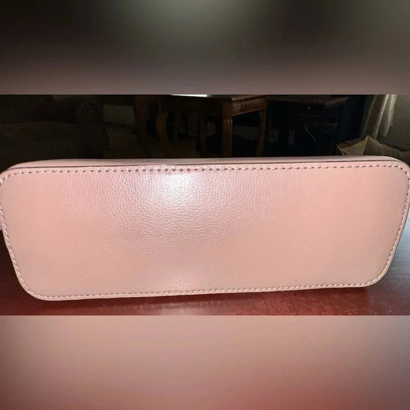 Kate Spade New York
PATTERSON DRIVE PEGGY CROSSBODY - Picture 3 of 6